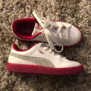 SUPER CUTE *Like New*